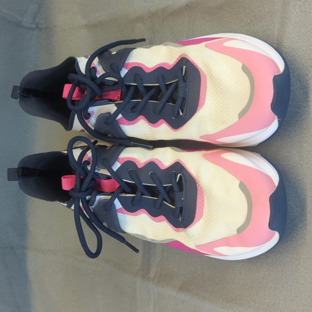 Fabletics Women's Running Tennis Shoes View 2
